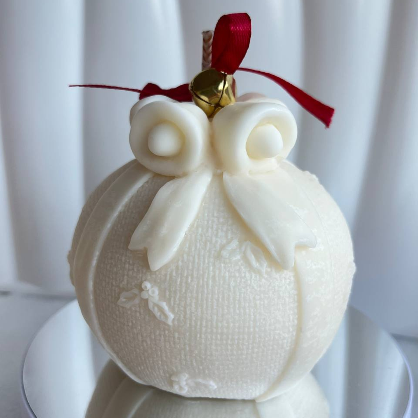 Kalėdinė figūrinė žvakė "Žaisliukas"